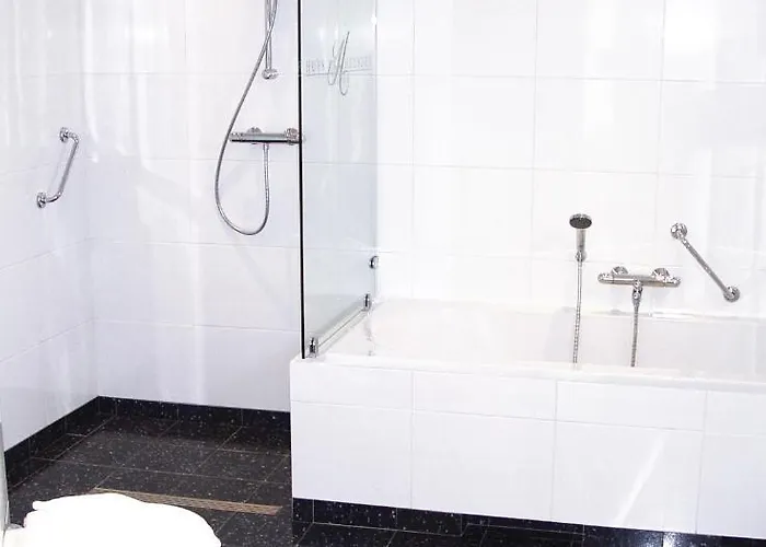 Huys Van Heusden Hotel 3*