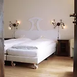 Hotel Huys Van Heusden 3*